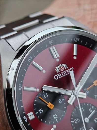 Watch Orient Neo 70' Calendar. Quartz.