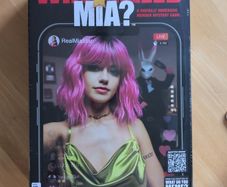"Who killed Mia?" Escape room board game