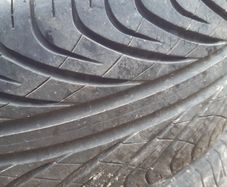 215/35 r18 tyre