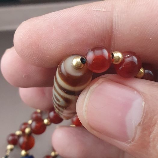 Antique 4 Eyes Himalayan Tibetan Agate With African Carnelian & Lapis Necklace