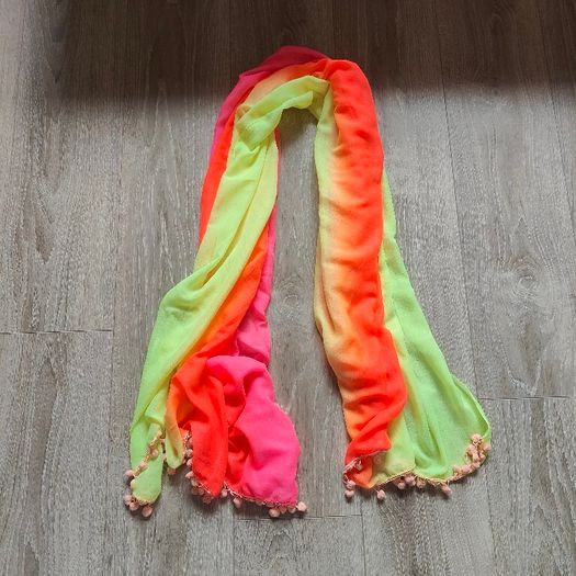 Beach scarf with tassels, 100 x 155cm