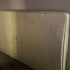 FREE Small double mattress