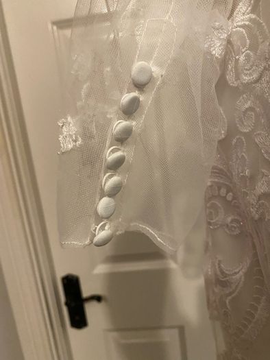 Wedding dress immaculate condition