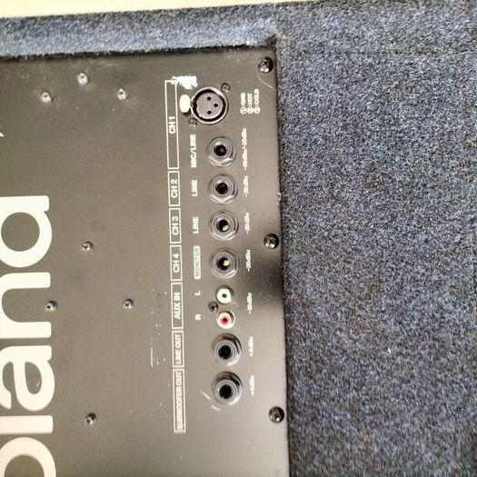 Roland KC150 amp