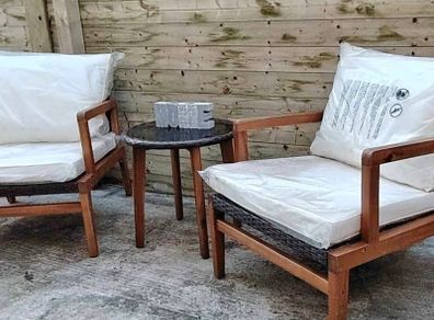garden  chairs table set