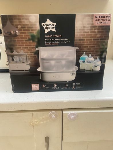 Electric steam steriliser