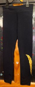 Size l (age 10-12) Nike leggings