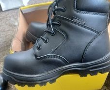 safety boots 9