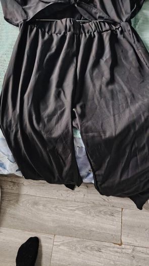 Black trousers/ skirt