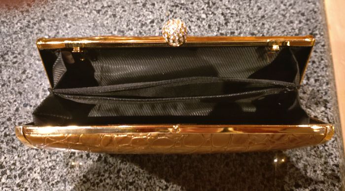 Ladies Handbags (New & used).