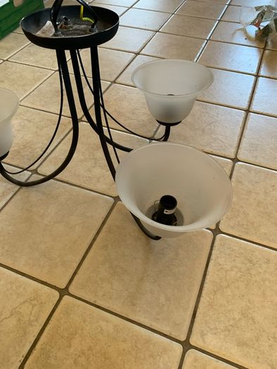 2 Ceiling Lights