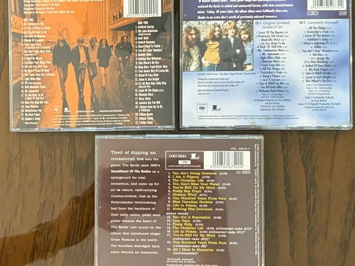 Three Byrds CDs. Two double albums. Perfect condition. Five euro each.