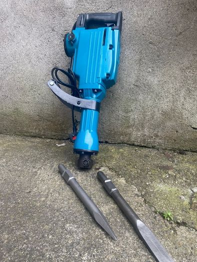 Demolition Breaker 2200w 220v Free Delivery
