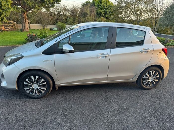 Toyota Yaris up