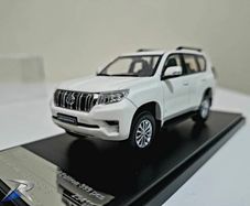 1:43 Toyota Land Cruiser Prado White