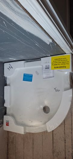 Elements 900mm Quadrant Slim Line Shower Tray with Centre Waste