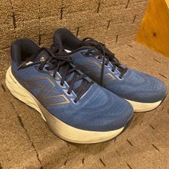 New balance man's. 9.5