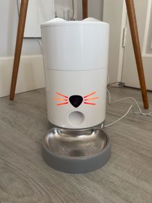 Catit Pixi Smart Feeder Vision Dry Food Dispenser