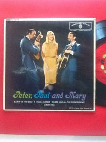 Vintage Vinyl  45EP  Peter, Paul & Mary - Blowing In the Wind - Rare picture cover