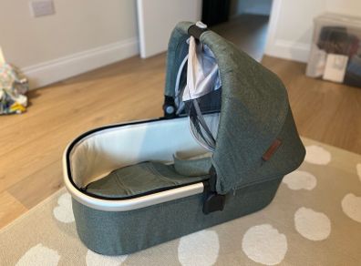 Uppababy Vista v2 Carrycot - Emmett