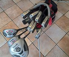Golf club set and bag