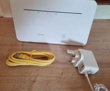 Huawei B535-232 4G LTE wireless router