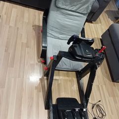 Logitech G923 steering wheel, pedals, shifter, handbrake and rig
