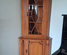 Cherry corner unit