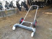 Yard scraper with wheels 40