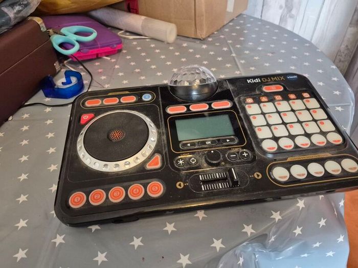 Vtech kids dj set/turntables
