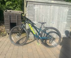 Bike: Trek marlin 5