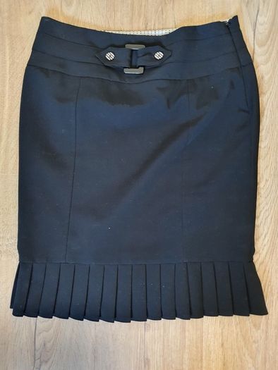 River Island size 8 skirt