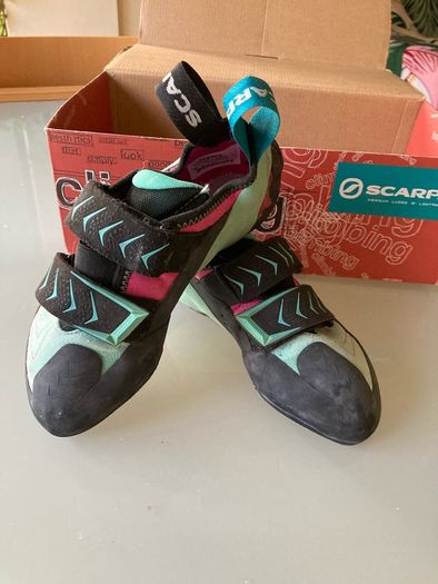 scarpa vapor climbing shoes