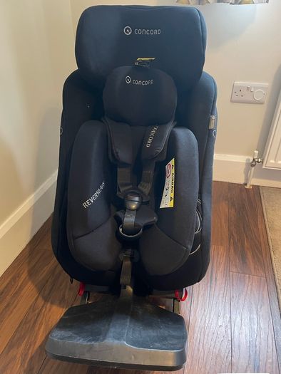 Concord Reverso Plus has Car Seat 0-23kg (40-105cm)