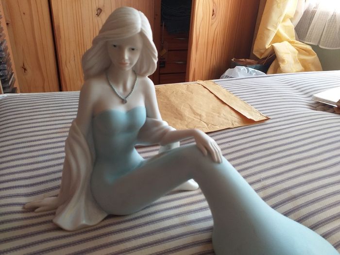 Leonardo Collectable. For FRIENDS.