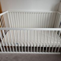 Mokee Cot Bed
