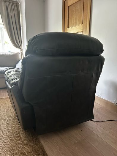 Electric recliner chair