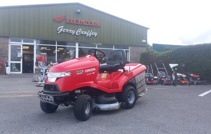 Honda HF 2417 Ride on Tractor Mower