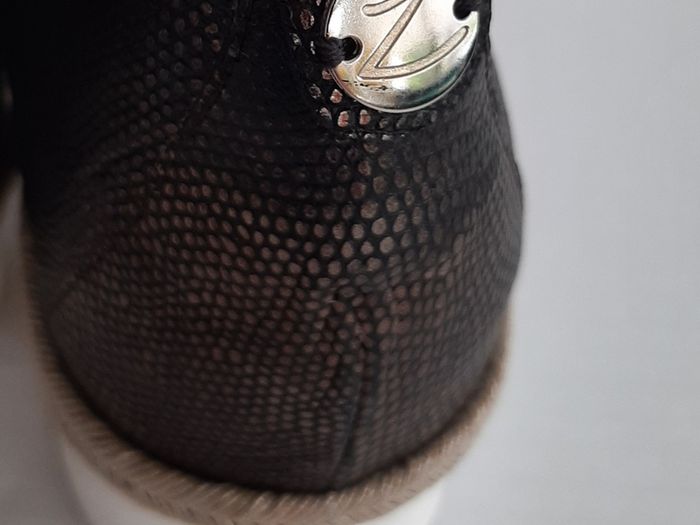 New shoes designer Elisabeta Zaccys