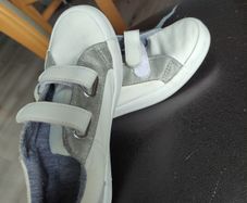 Boy shoes size UK 13 eu32 worn twice