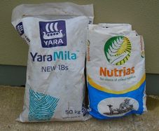 Fertiliser Bags , Plastic Bags . Bags . Turf Bags