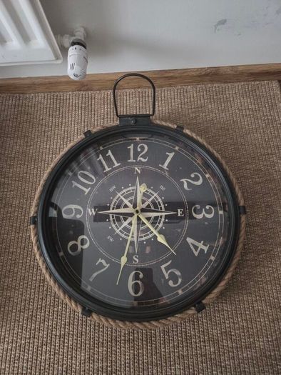 Large wall clock