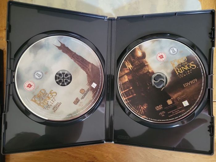 The Lord of the Rings The Motion Picture Trilogy DVD Box Set