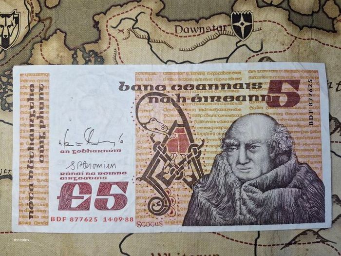 5 Pound B Series 14/09/88 (pin Holes) Irish Note