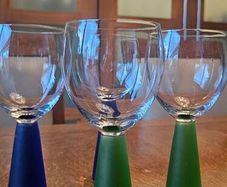La Cereza wine glasses