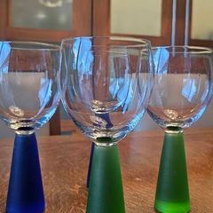 La Cereza wine glasses