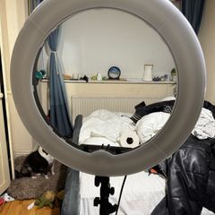 Ring light 18 inch