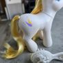 Flutterbutter Flutter Butter Toys R Us USA Exclusive with Brush MLP G3 My Little Pony 2004 Image 2