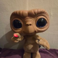 E.T. the Extra-Terrestrial - Talking Plush