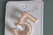 Brooch NEW